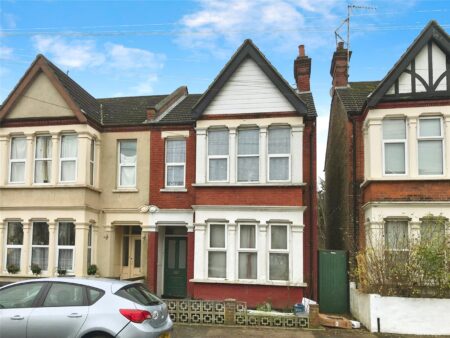 Whitegate Road, Southend-on-Sea, Essex, SS1 2LG