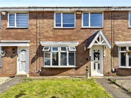 Holystone Avenue, Blyth, Northumberland, NE24 4QD