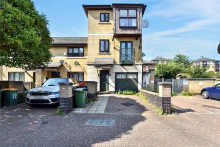 Badminton Mews, London, E16 1TH