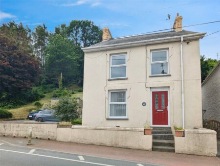 Aberarad, Newcastle Emlyn, Carmarthenshire, SA38 9DQ