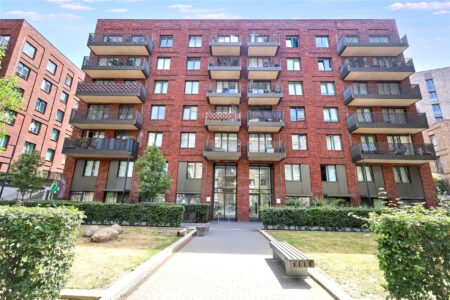 Cavendish Square, London, E16 2XP