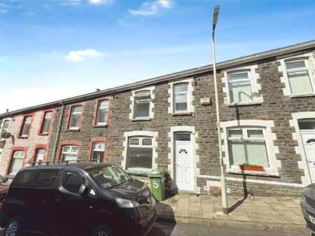 Hurford Crescent, Graigwen, Pontypridd, Rhondda Cynon Taf, CF37 2LD