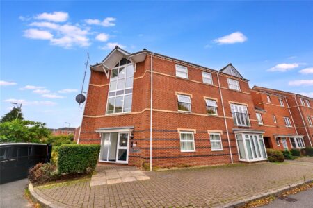 Alma Road, Banbury, Oxfordshire, OX16 4TE