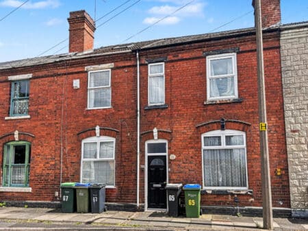 Bilhay Lane, West Bromwich, West Midlands, B70 9RS
