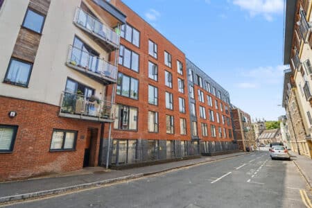 Braggs Lane, Bristol, Somerset, BS2 0FS