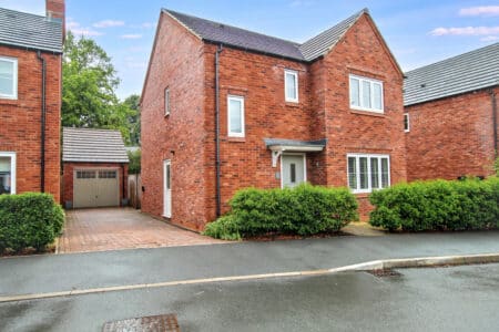 Turnpike Way, Ashbourne, Derbyshire, DE6 1UD